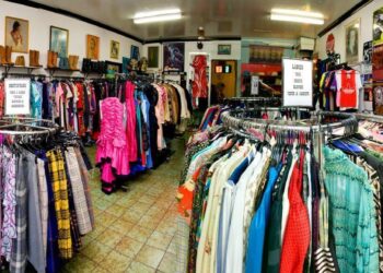 Kinh nghiệm kinh doanh quần áo với số vốn 100 triệu đồng