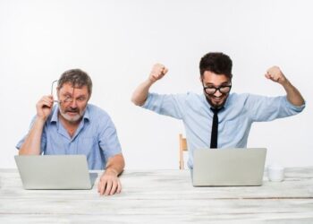 3 LÝ DO TẠI SAO PHÂN TÍCH ĐỐI THỦ CẠNH TRANH