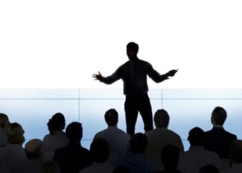 5 SAI LẦM PHỔ BIẾN NHẤT KHIẾN BẠN SỢ THUYẾT TRÌNH