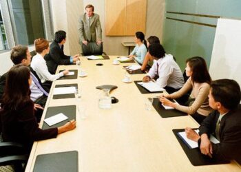 Cải thiện hiệu suất trong tương tác nội bộ và các cuộc họp