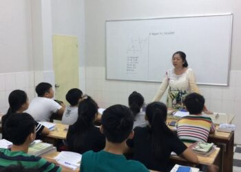 Làm giáo viên nên kinh doanh gì? Các ý tưởng kinh doanh tay trái phù hợp