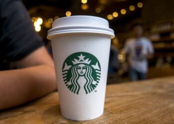 CÂU CHUYỆN STARBUCKS: SỰ PHI LÝ TRÍ VÀ MARKETING