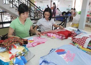 Hướng dẫn kinh doanh shop quần áo từ A đến Z