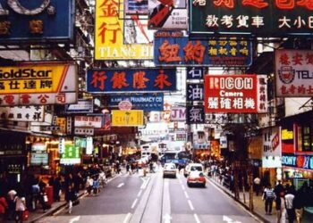 Hướng dẫn lấy sỉ quần áo Quảng Châu tại các nguồn hàng tốt nhất