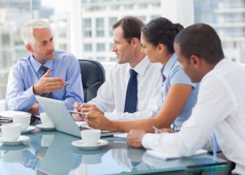 10 Ngành Nghề Kinh Doanh Giúp Bạn Trở Thành Tỷ Phú Nhanh Chóng