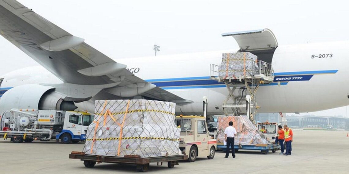 Cách vận chuyển hàng hóa bằng dịch vụ vận chuyển hàng không từ TP. HCM đi Hà Nội chi tiết từ A-Z