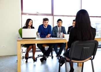 7 yếu tố bạn cần lưu ý để gây ấn tượng với nhà tuyển dụng trong 7 giây đầu tiên