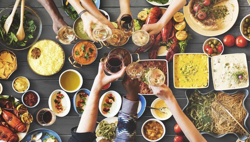 F&B là gì? Khám phá các bộ phần F&B trong khách sạn hiện nay 5 F&B là gì? Khám phá các bộ phần F&B trong khách sạn hiện nay