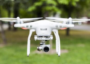 Kinh nghiệm mua Flycam không phải ai cũng biết