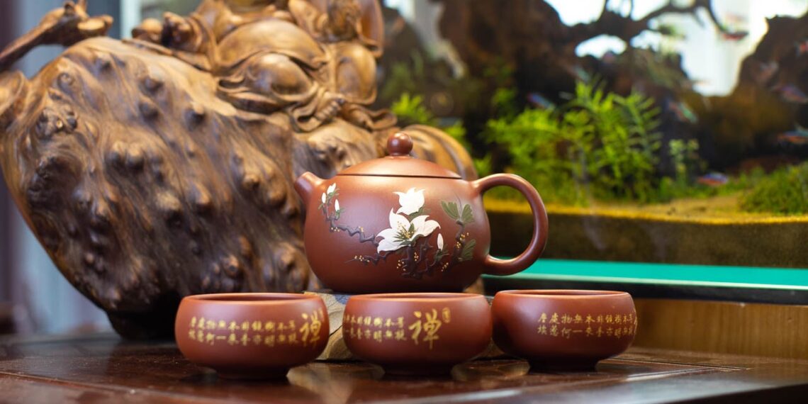 Ấm tử sa có tác dụng gì và ưu điểm pha trà tuyệt đỉnh của ấm tử sa 4 Ấm tử sa có tác dụng gì và ưu điểm pha trà tuyệt đỉnh của ấm tử sa