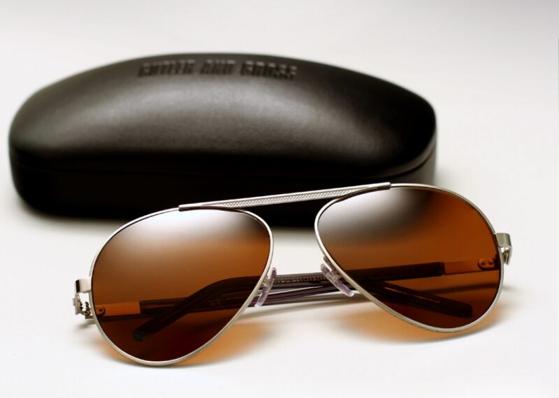 Top 7 thương hiệu kính nổi tiếng nhất thế giới 8 Top 7 thương hiệu kính nổi tiếng nhất thế giới