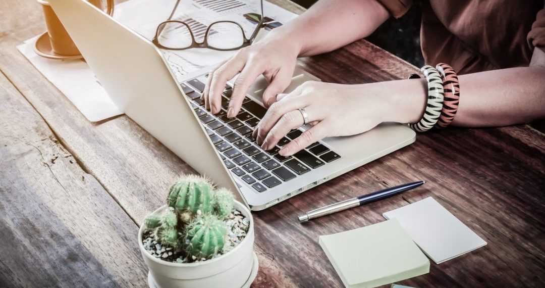 Bật mí 6 hình thức viết lách kiếm tiền cho Freelancer năm 2022 3 viet-lach-kiem-tien