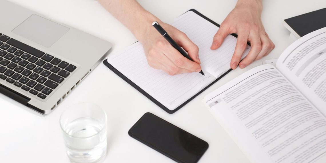 Bật mí cách viết tiếng Anh đúng ngữ Pháp như người bản địa 4 Bật mí cách viết tiếng Anh đúng ngữ Pháp như người bản địa