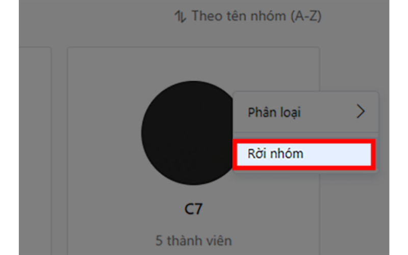 Chọn "Rời nhóm" và xác nhận.