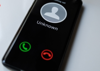 Có nên nhận cuộc gọi từ số điện thoại 024888 không?